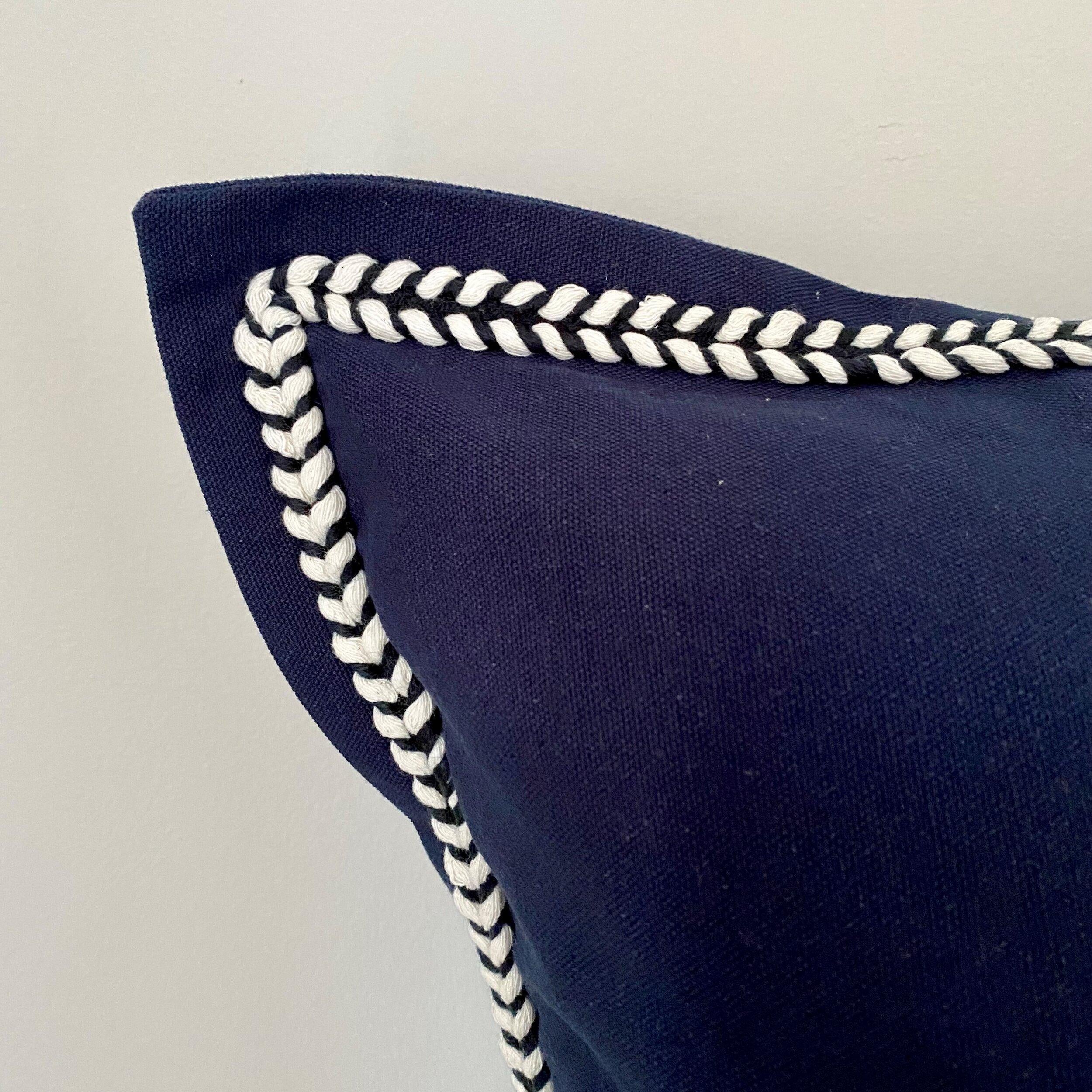 Como Plait Cushion
